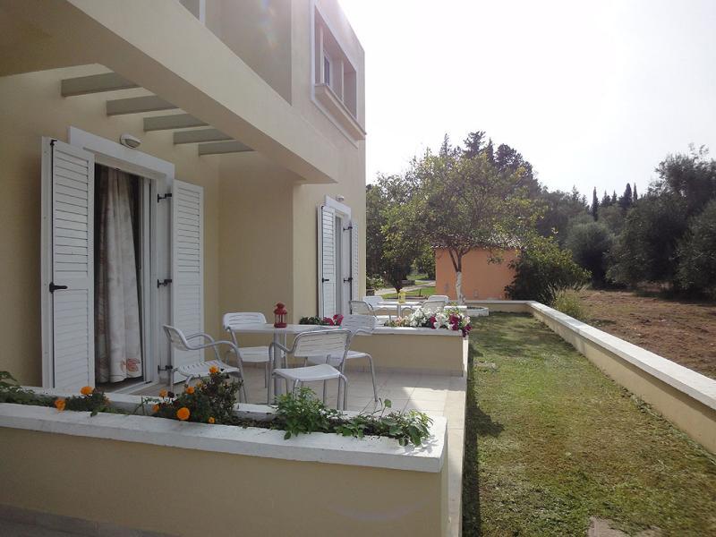 Ekati Hotel Kavos Luaran gambar